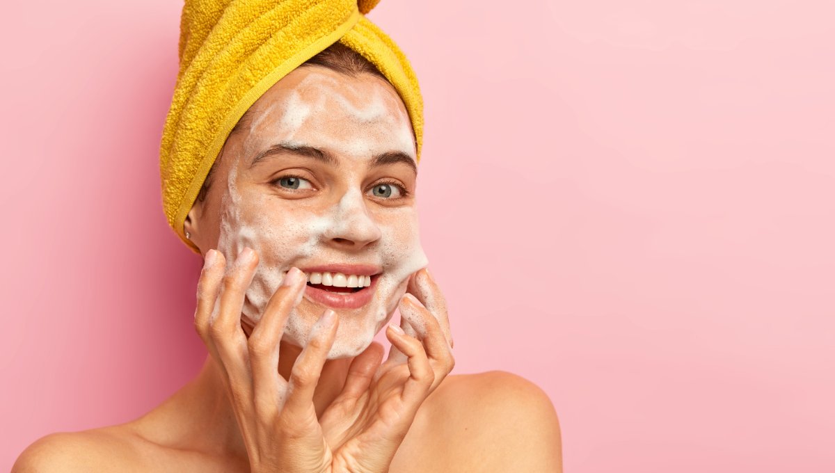 Skin Brightening Soap: What Works and What Doesn’t