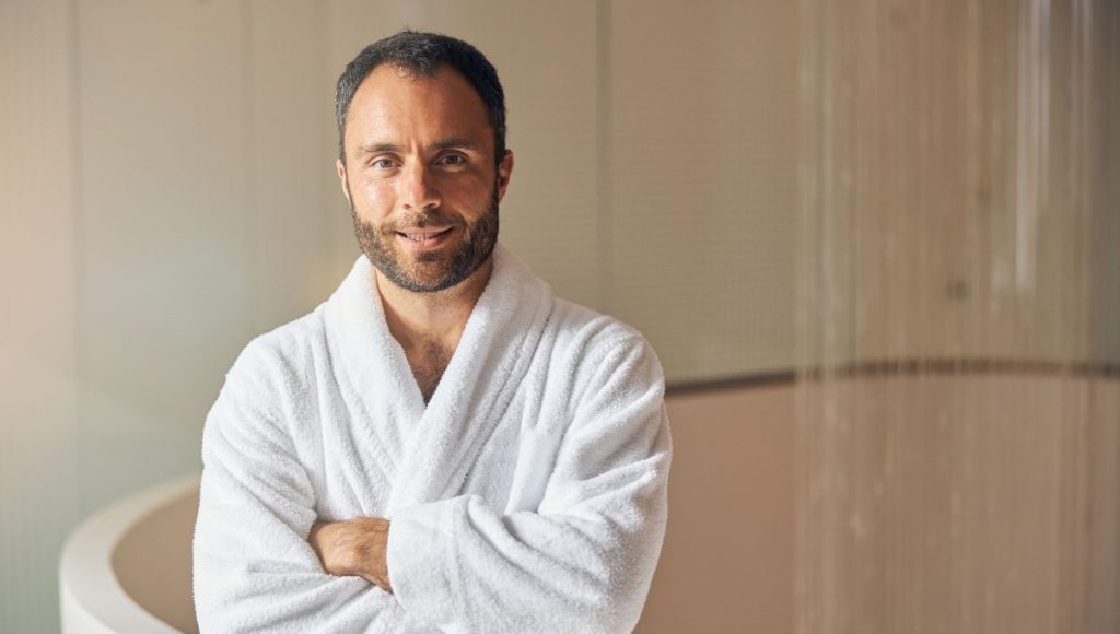 How Men's Exfoliating Body Wash Impacts Confidence and Style