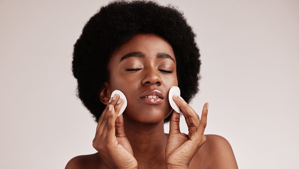 How to Get Radiant Skin with Exfoliating Toner Pads