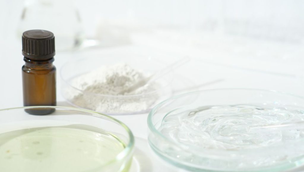 Ingredient Spotlight: How Kojic Acid Combines with Niacinamide