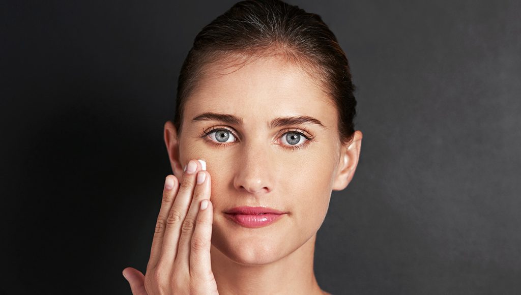 Moisturizing and Skin Repair in the Intimate Bleaching Before and After Process