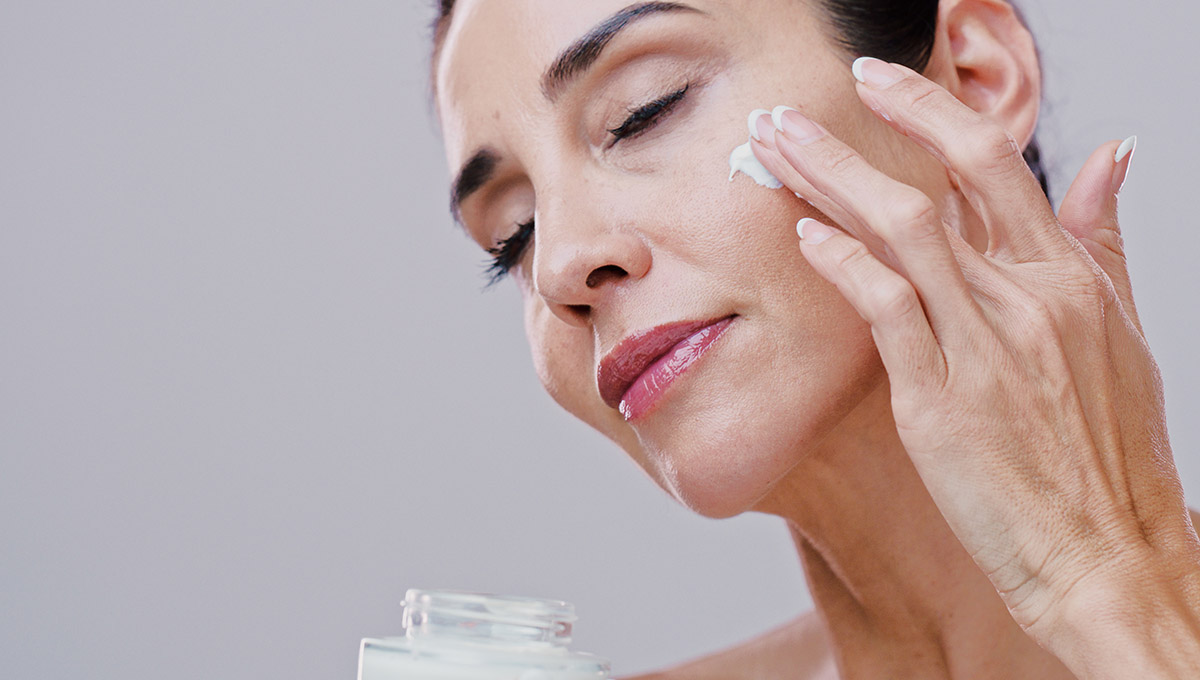 Achieve Radiant Skin with the Best Skin Lightening Products for an Even Complexion