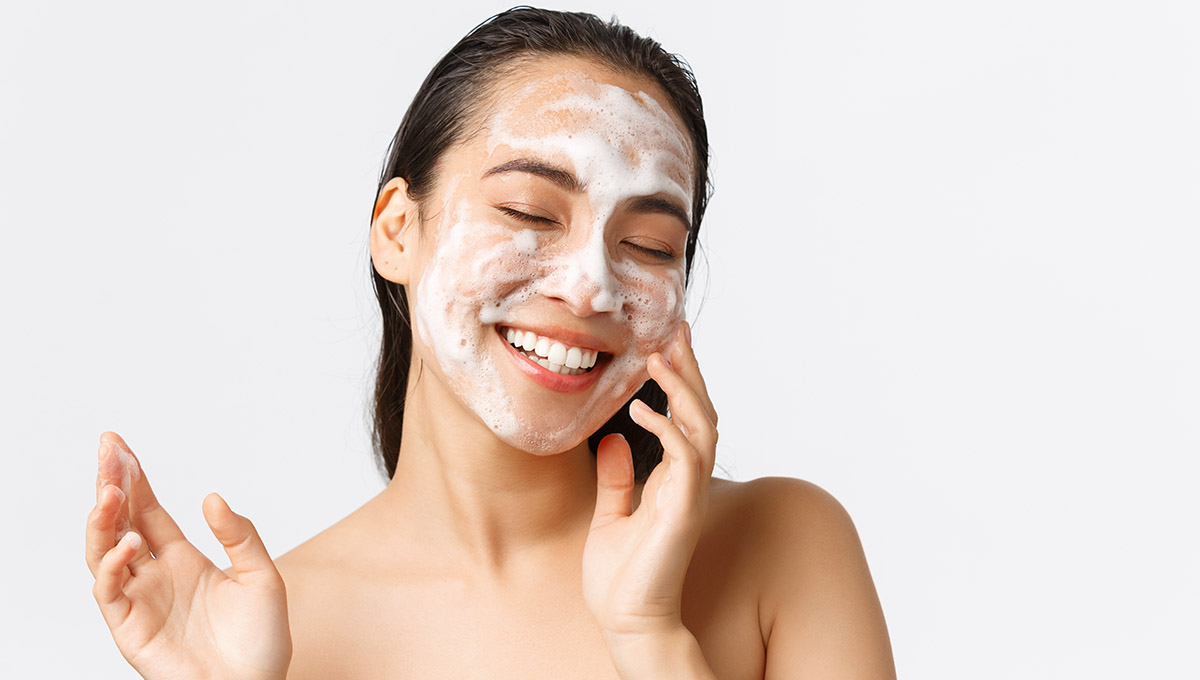 Best Cleanser to Use with Tretinoin Nourish, Balance & Protect Your Skin