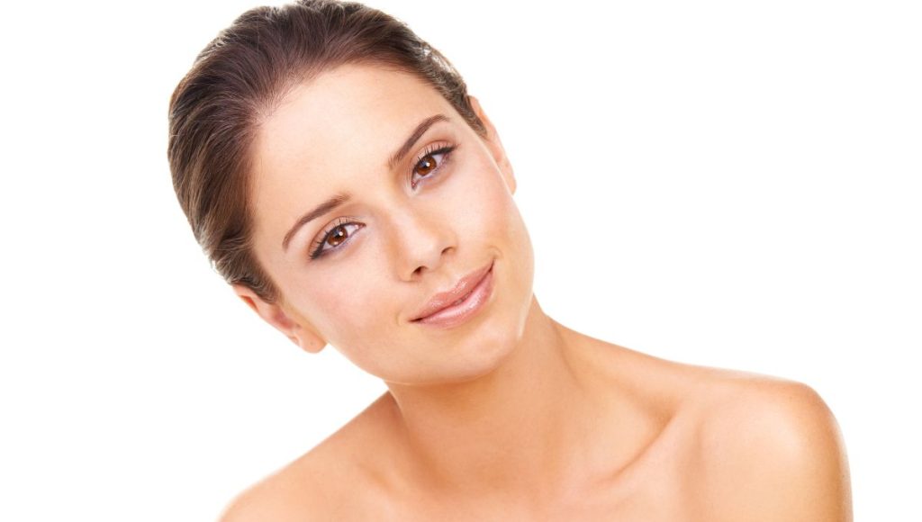 Body Glow Oil for Light Skin: What Works Best?