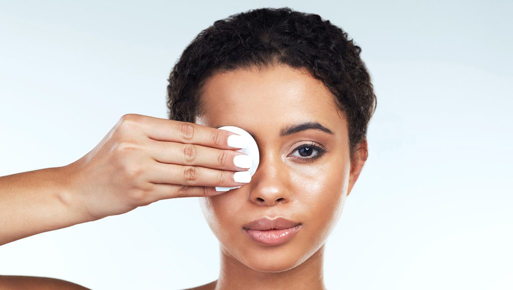 Cleanse and Treat: Nasola Kojic Acid Face Wash for Daily Use