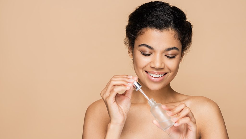 How a Barrier Serum Enhances Moisture Retention