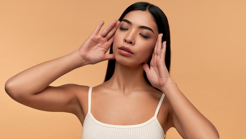 How to Build an Acne-Safe Skincare Routine Around Oil Cleansing