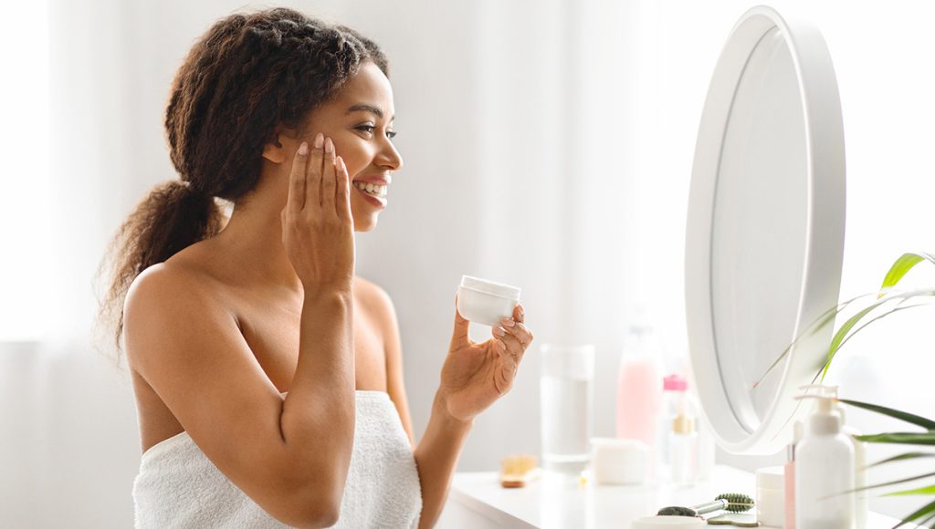 How to Layer Your Glow: Best Lotion to Use After Spray Tan (Day & Night)