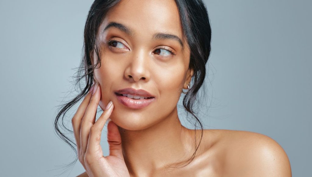 How to Use Glow Oil for Face: Benefits, Tips, and Top Product Picks