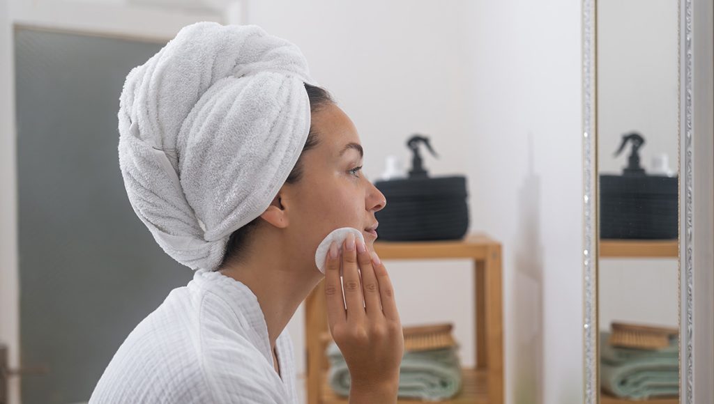 Incorporating Exfoliating Pads While Using Tretinoin
