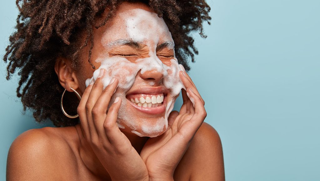 Ingredient Spotlight – Kojic Acid: The Secret Weapon for Bright, Clear Skin