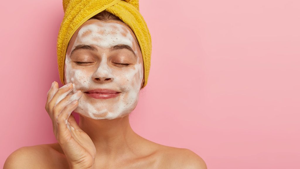 Kojic Acid + Retinol: A Glow-Boosting Duo You Didn't Know You Needed