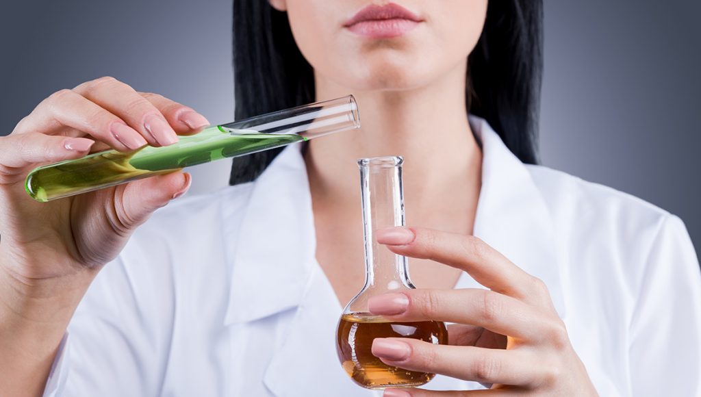 Retinol-Infused Natural Oils: The Secret Weapon in Anti-Aging