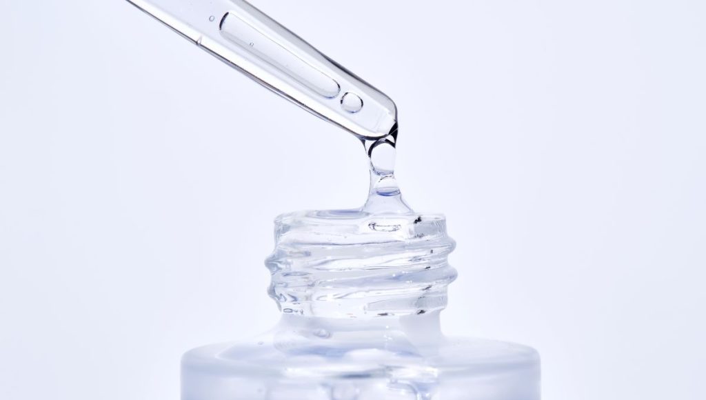 Retinol-Powered Essential Oil for Acne Treatments
