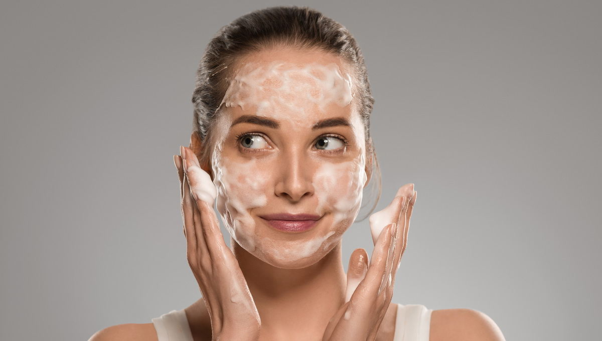 Tretinoin Face Wash What It Is, How It Works, and Better Alternatives for Clearer Skin