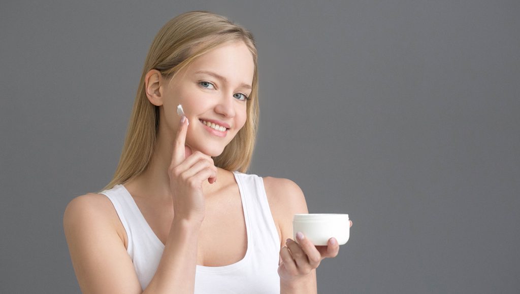 Aging Gracefully: How Long Does It Take for Skin Tightening Creams to Work?