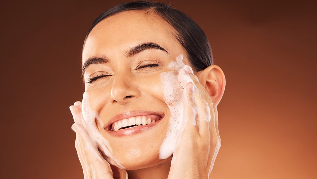 How to Build a Routine Around Your Collagen Face Wash