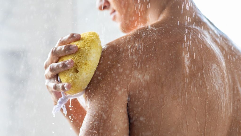 How to Use the Best Men's Body Wash for Healthy Skin