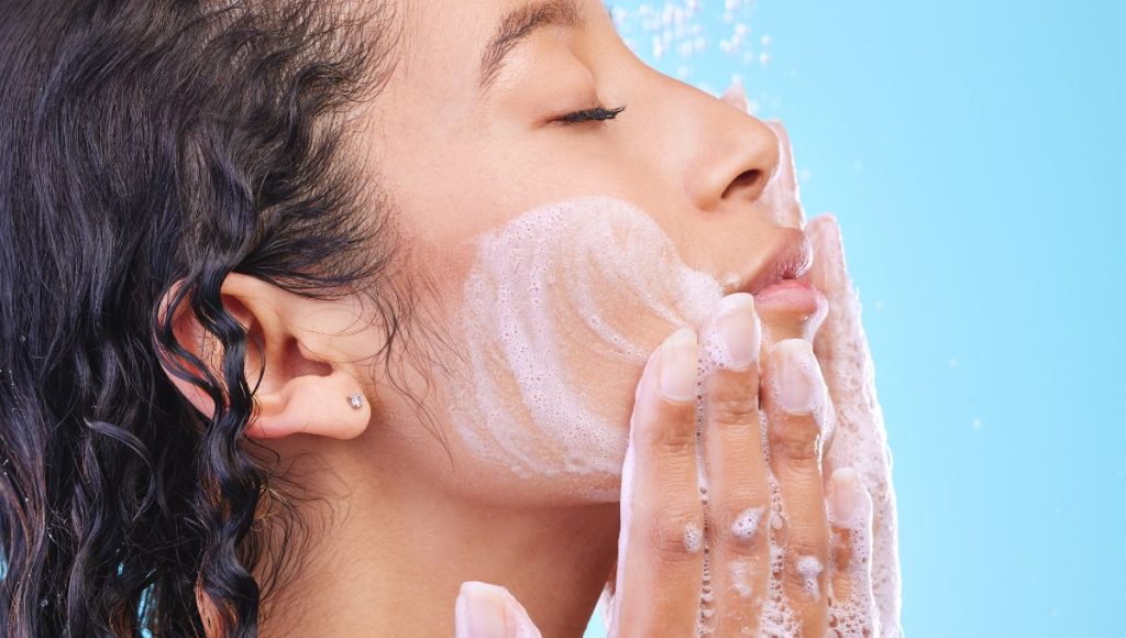 Our Pick for All-in-One Natural Body Wash for Women with Detox Benefits