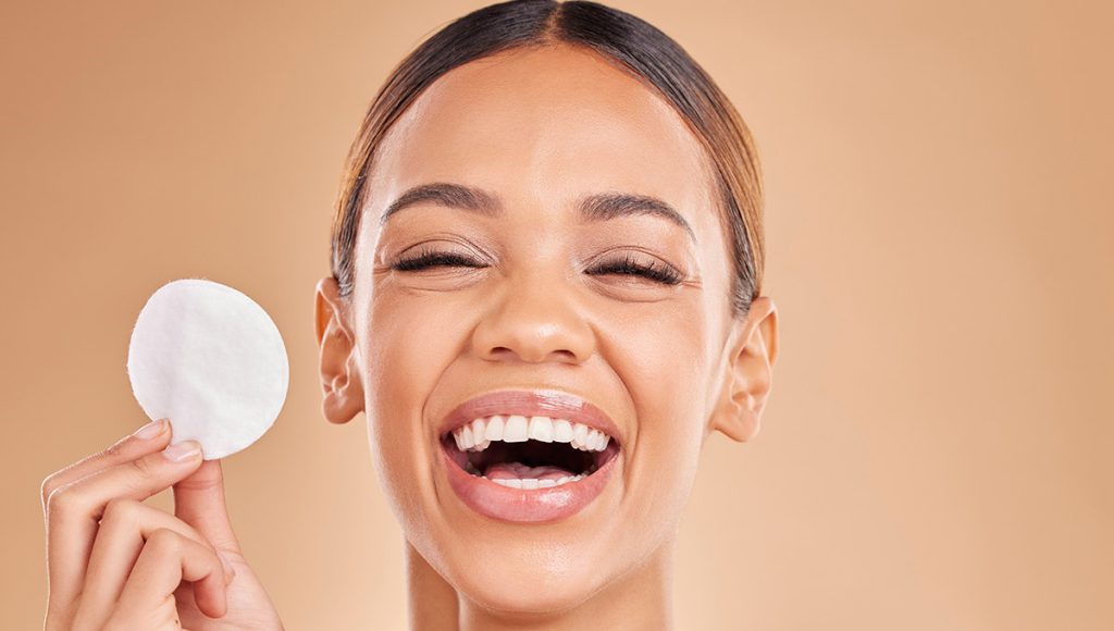 Targeting Hyperpigmentation with Turmeric Kojic Acid Pads