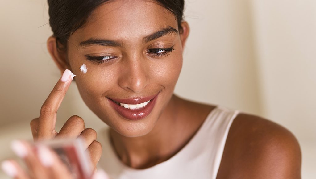 Combat Puffiness with Retinol and Collagen-Boosting Ingredients