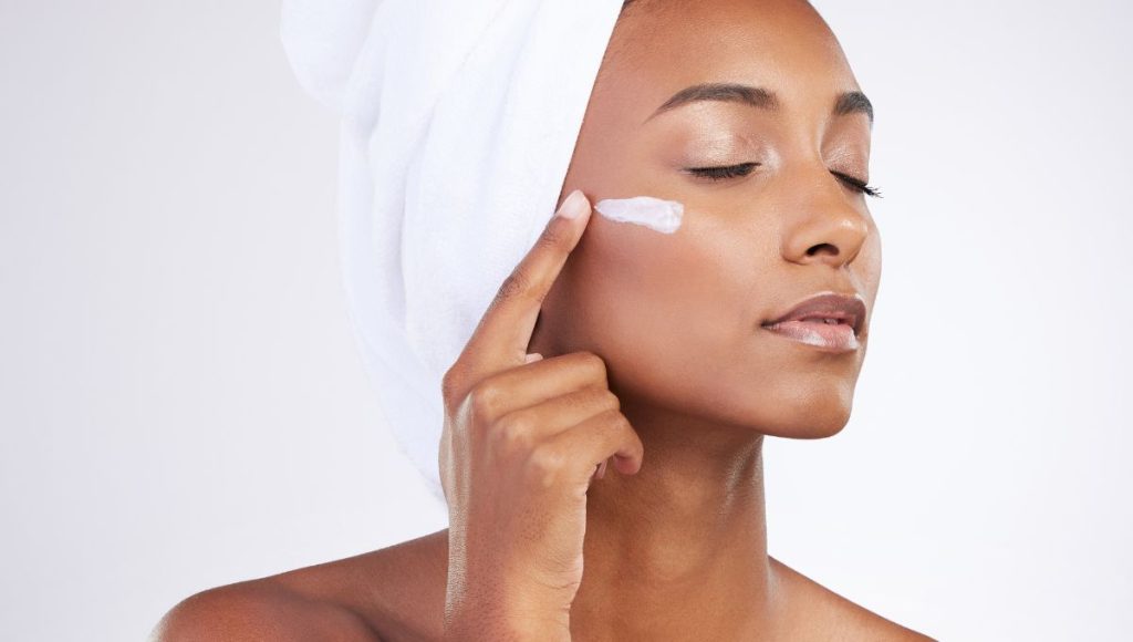Daily Moisturization and Skin Renewal for Scar Fading