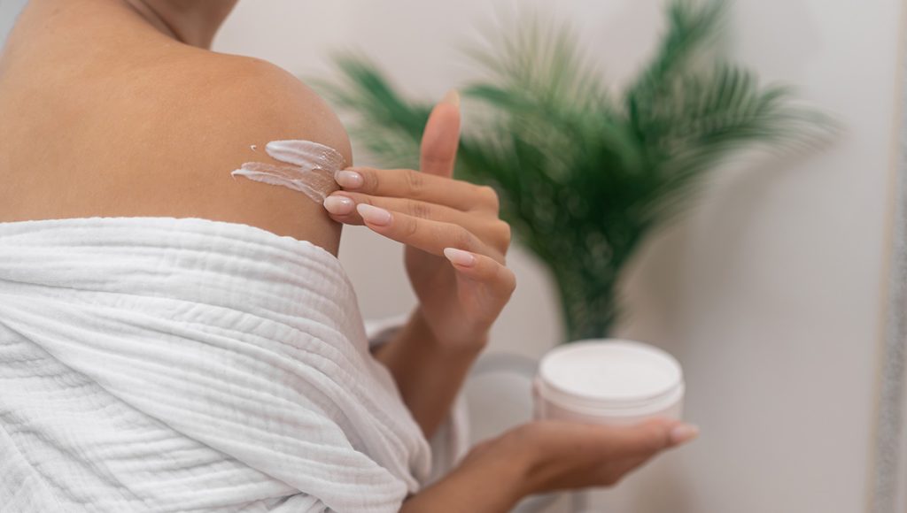 How Long Does It Take to See Results From Using a Dark Spot Removal Cream?