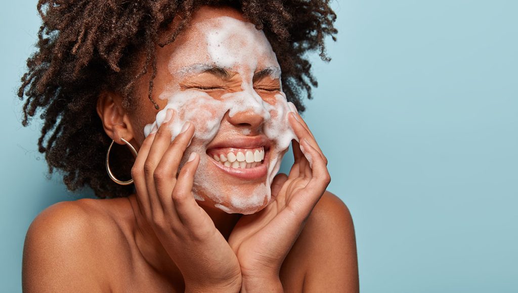 How the Best Face Wash Helps With Acne and Texture