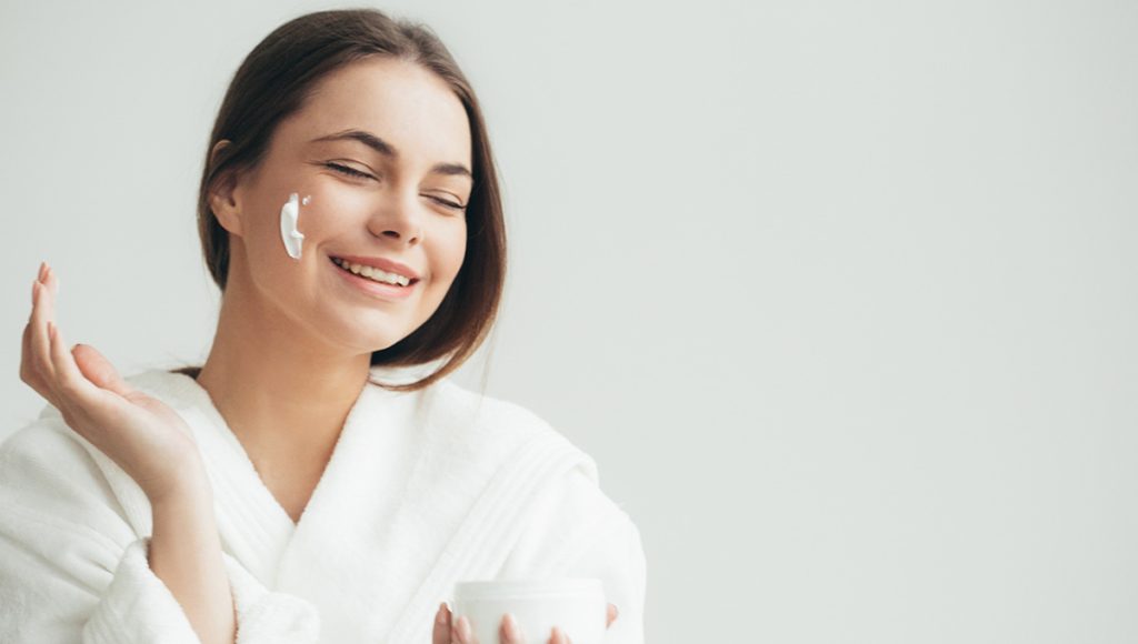 How to Layer a Dark Spot Lotion in Your Skincare Routine